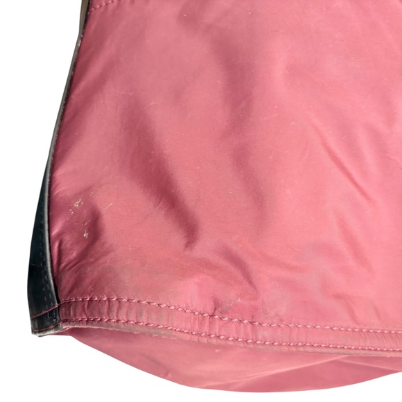 Burberry burgandy nylon and black leather shoulder bag - Picture 10 of 16